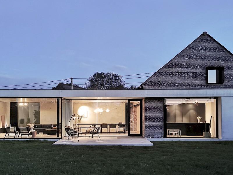  MIES